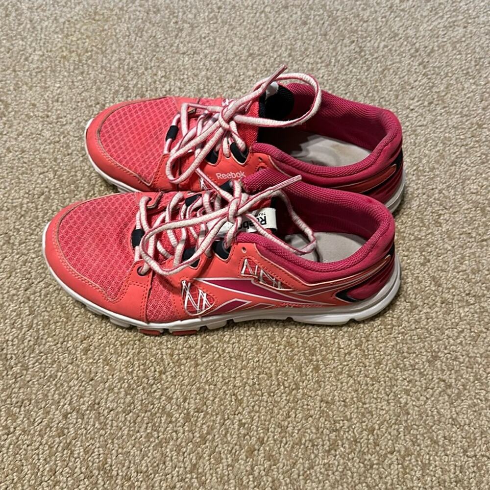 Reebok pink athletic shoes - size 7.5